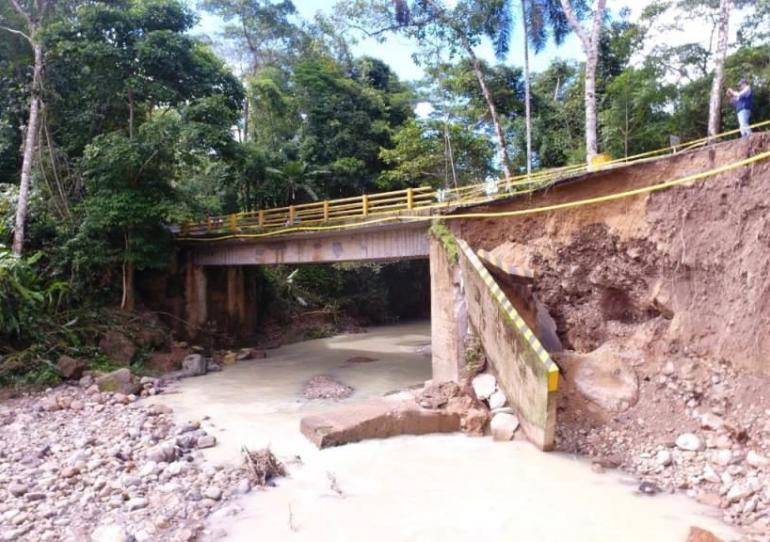 Gobernación inició trabajos para salvar el puente sobre el caño Quebrada Honda en Támara