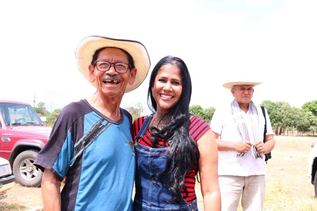 Gobernación de Casanare presta atención integral a los adultos mayores del sector rural