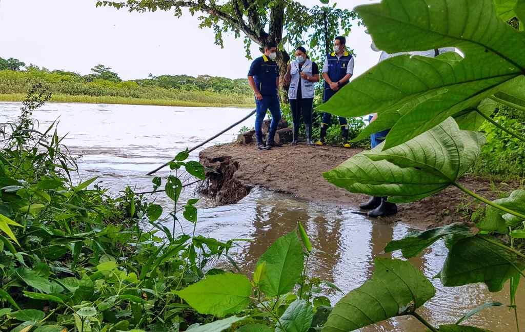 Gobernador y alcaldesa entregaron ayudas a damnificados por inundaciones en Pore
