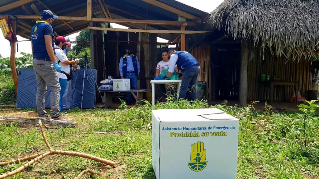 Familia de San Luis de Palenque recibió ayuda luego que un vendaval le destruyera su vivienda