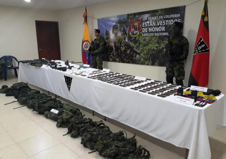 En Arauca tres personas se desmovilizaron y se entregaron a tropas del Ejército Nacional