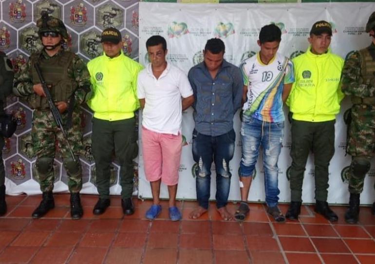 Ejército Nacional captura en Arauca a tres miembros de las redes de apoyo al terrorismo del Eln