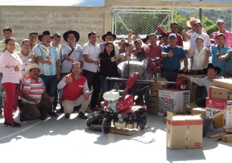 Juntas de Acción Comunal en Chámeza recibieron herramientas agropecuarias