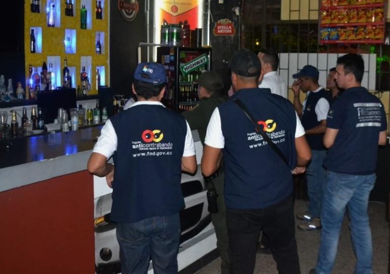Personal anti contrabando de Casanare y Arauca realizan operativos en conjunto para combatir venta y consumo de licor ilegal