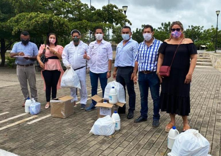 Directivos docentes y administrativos de colegios oficiales en Paz de Ariporo recibieron elementos de bioseguridad 