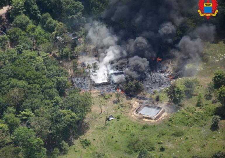 Emergencia ambiental en Arauca es atendida por la Fuerza Aérea 