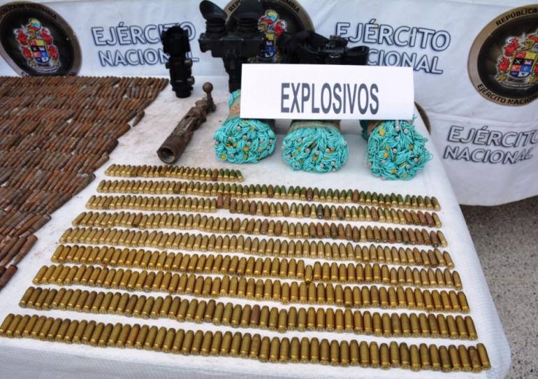 Ejército Nacional halla gran cantidad de cartuchos y explosivos en sector rural de Arauquita