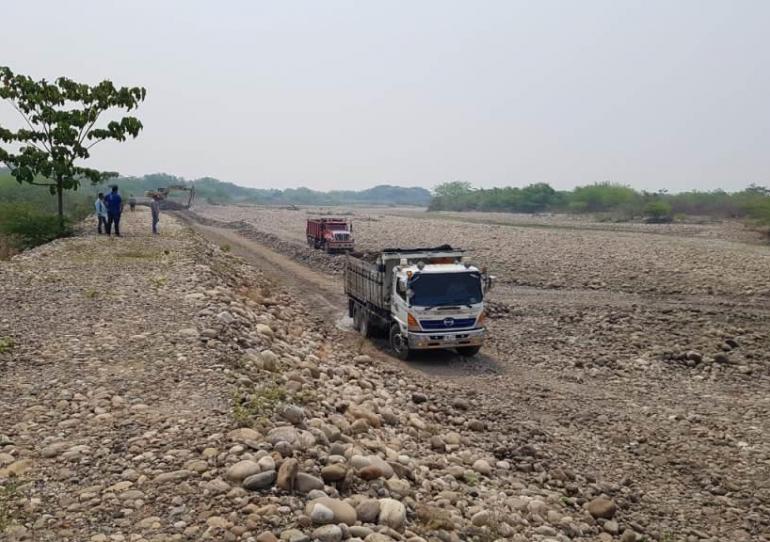 Gobernación realiza mantenimiento a jarillón de 6 kilómetros en el río Pauto en el municipio de Pore