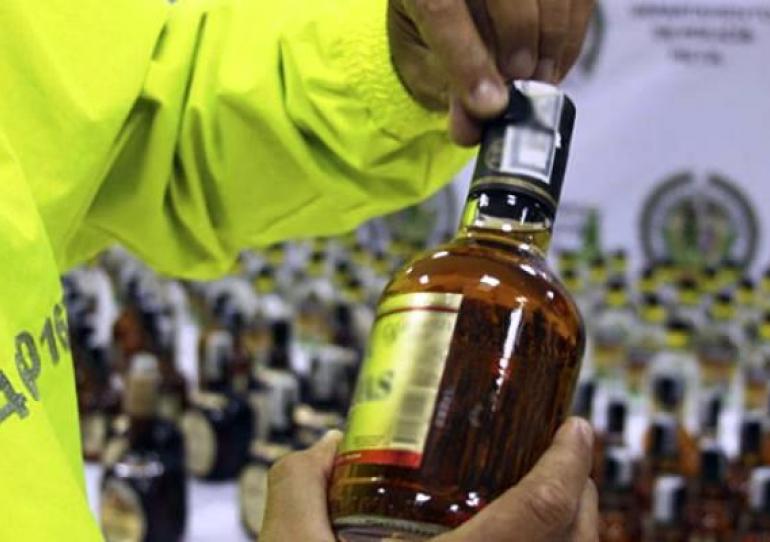 Autoridades incautaron abundante licor con estampillas falsas en un establecimiento público de Hato Corozal 