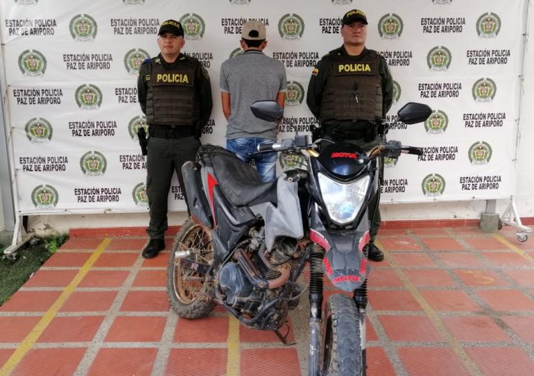Policía recupera motocicleta hurtada y captura a un sujeto en el municipio de Paz de Ariporo
