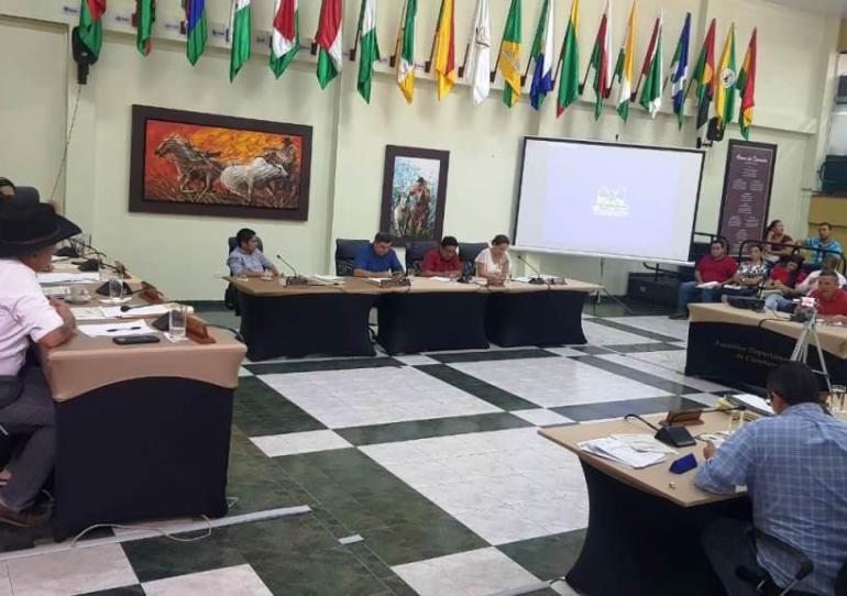 Se llevó a cabo mesa de trabajo para solucionar problemática del transporte escolar en el Departamento   