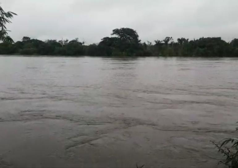 Un jóven y un adulto se encuentran desaparecidos luego que naufragaran en aguas del rio Casanare