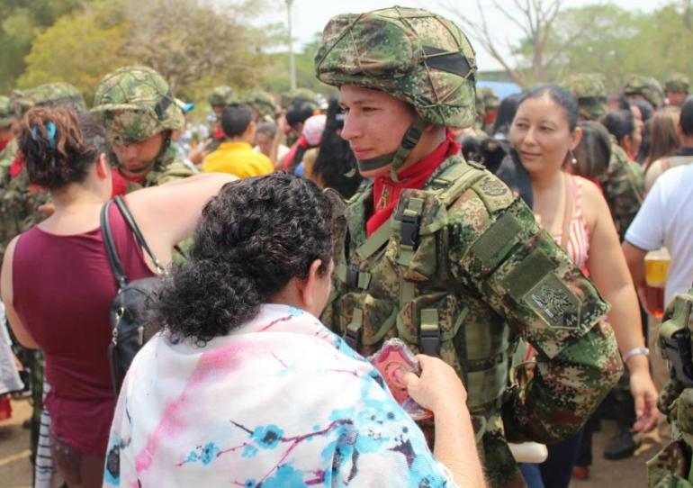 En ceremonia militar soldados de la Décima Sexta Brigada juraron a la bandera   