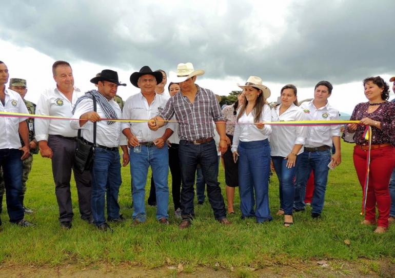 Los tamareños cuentan con nueva cancha de fútbol para el desarrollo de sus actividades deportivas 